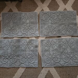 Pottery Barn Blue Quilted Placemats 4 LOT